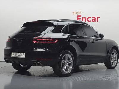 Porsche Macan 2016