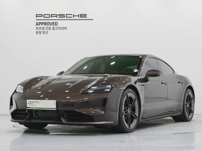 Porsche Taycan 2025