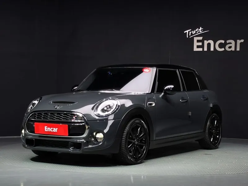 MINI Cooper 2018