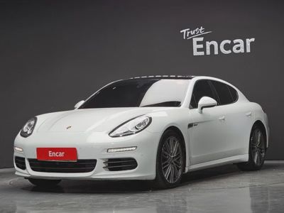 Porsche Panamera 2013