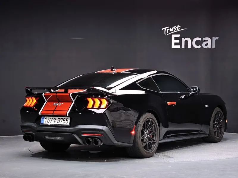 Ford Mustang 2024