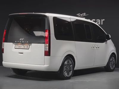 Hyundai Staria 2024