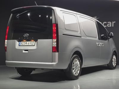 Hyundai Staria 2023