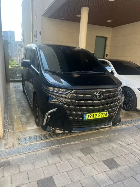 Toyota Alphard 2025